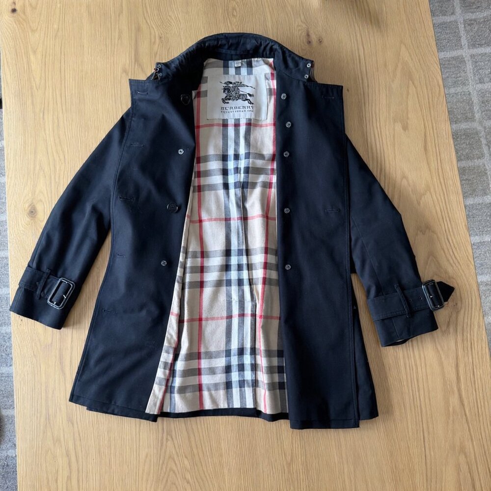 Black Burberry Kensington Midlength Women's Trenchcoat